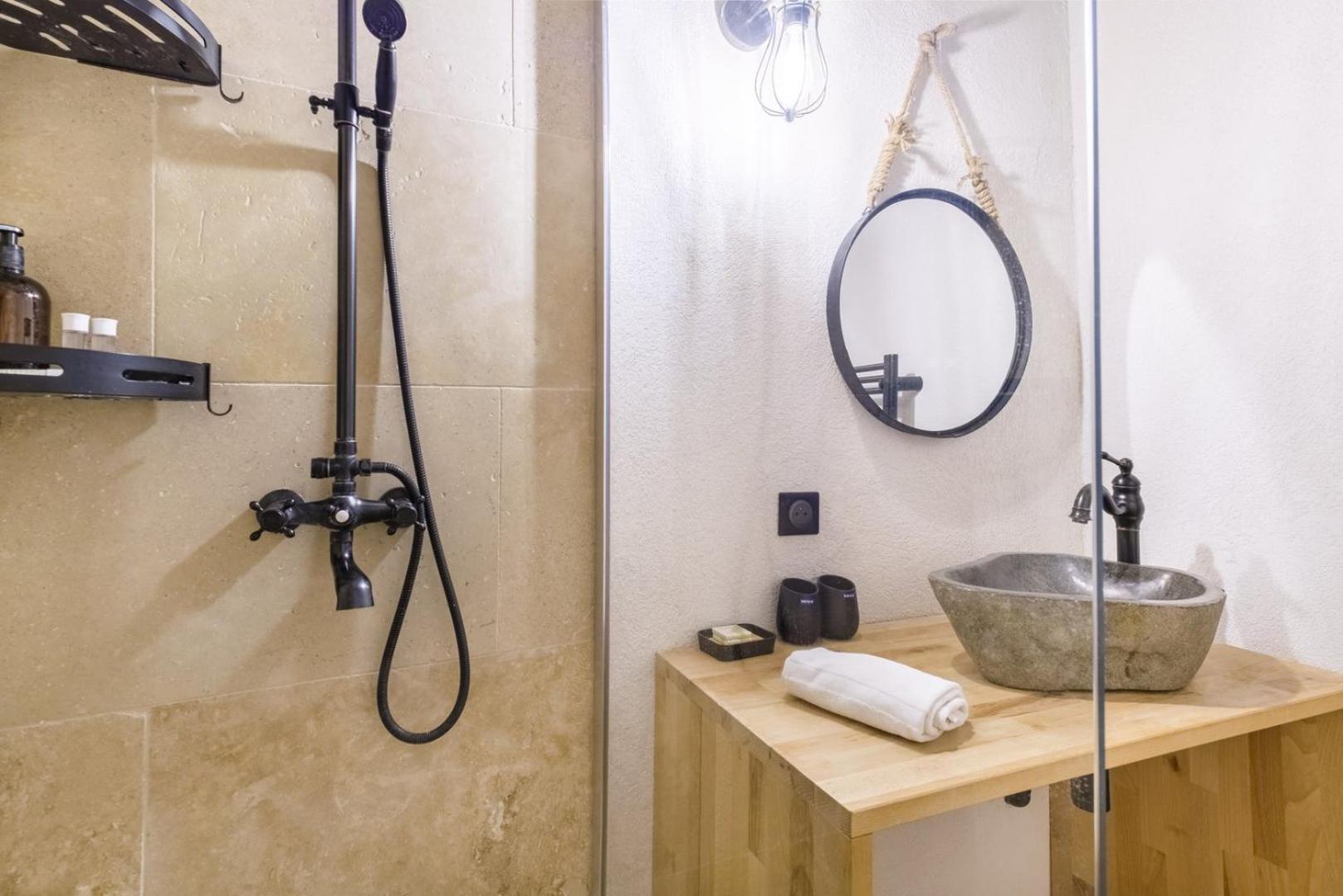 Charmant Appartement - Saint Paul De Vence Village 外观 照片